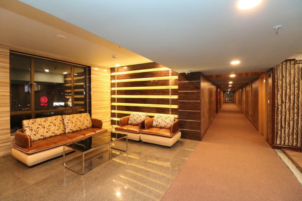 Aristocrat Hotel Kolkata Eksteriør bilde